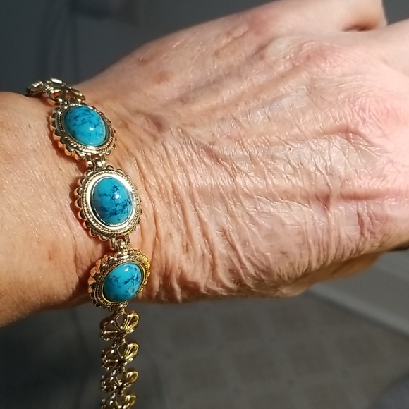 EB costume gold turquoise jewelry set - Picture 3 of 10